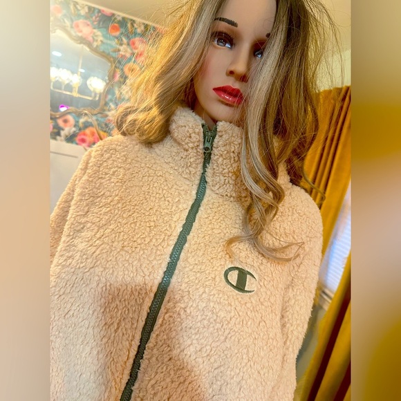 CHAMPION fuzzy fluffy fleece coat sz S - Picture 1 of 7